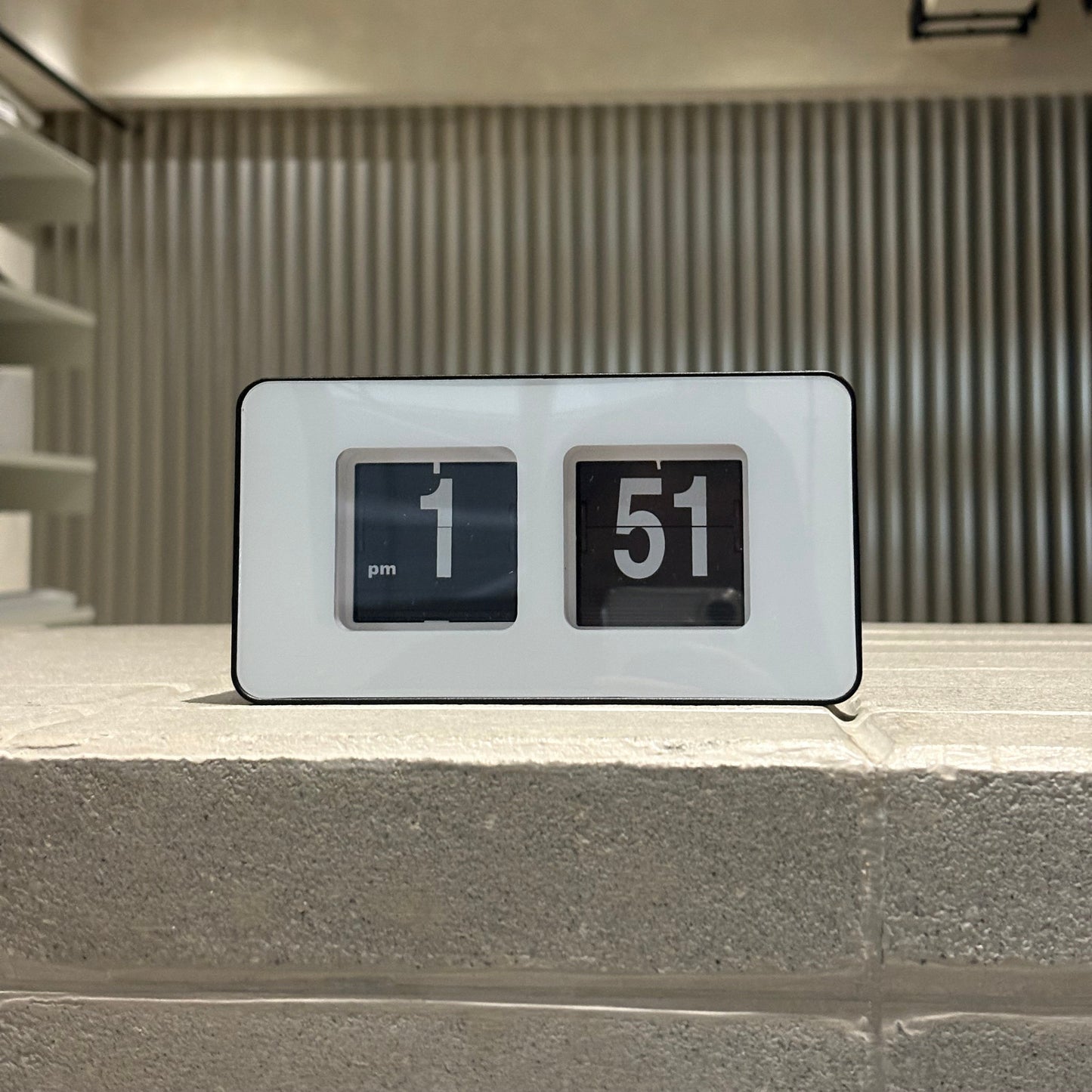 Enclosed Flip Clock in White