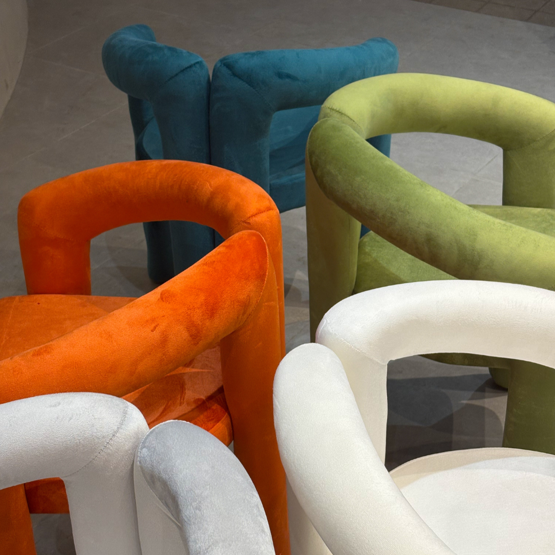 Vela Armchair