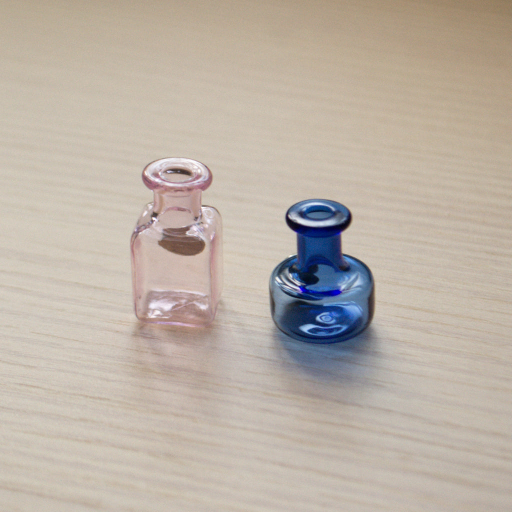 Mini Vase Magnet Random