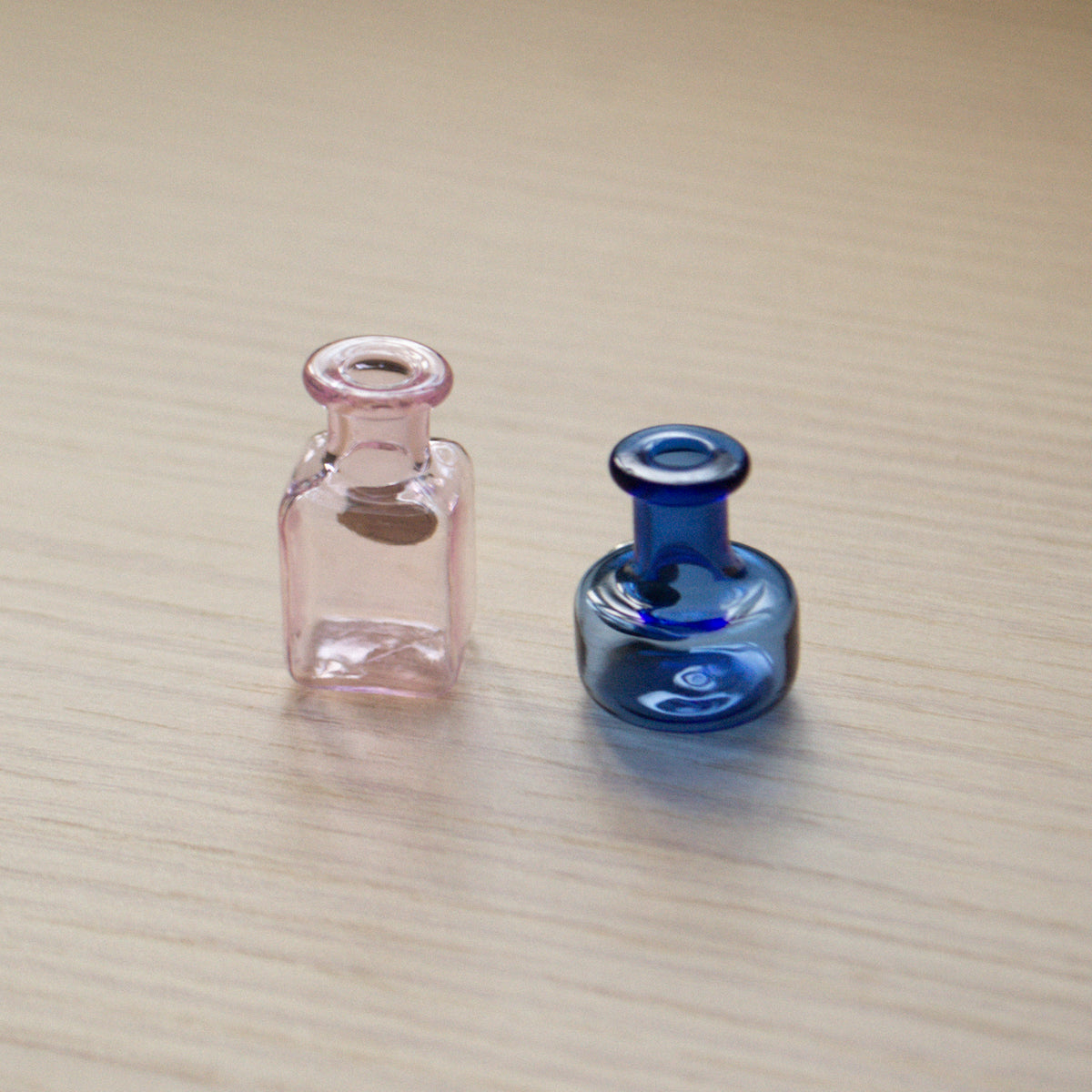 Mini Vase Magnet Random