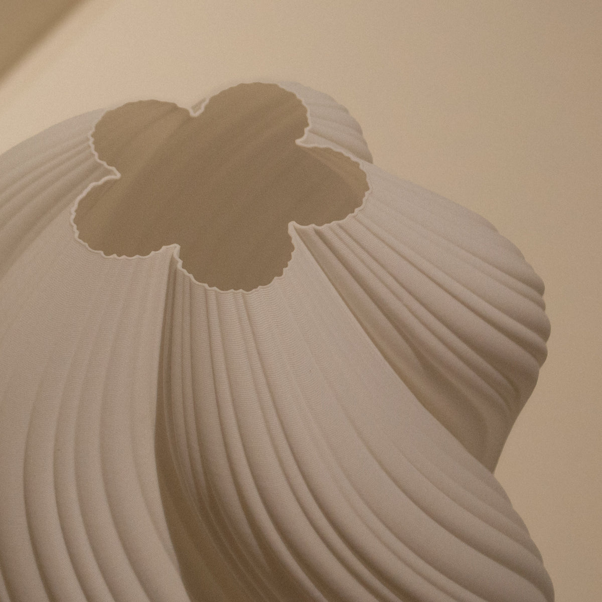Creme 3D Printed Lamp