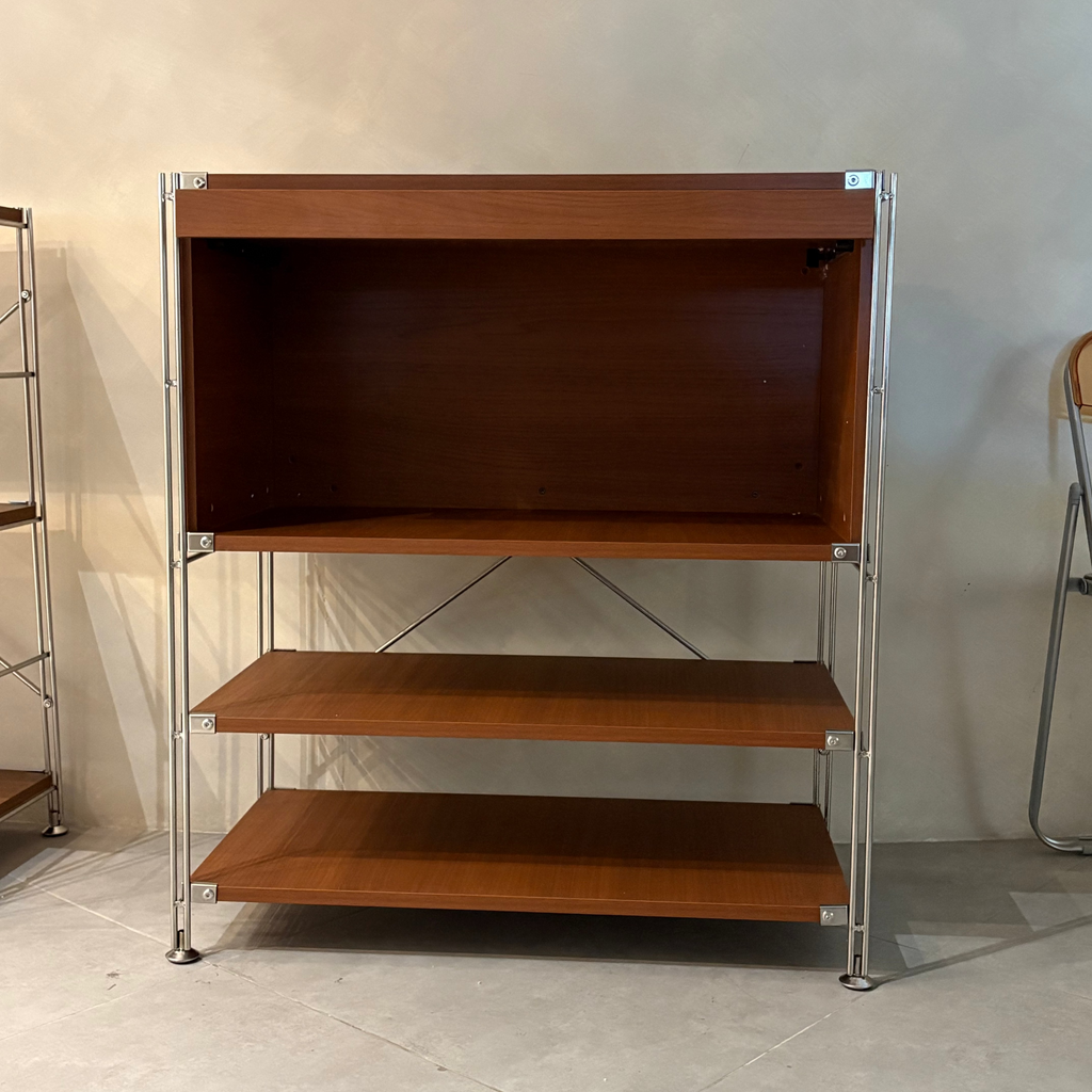 Pia Shelf