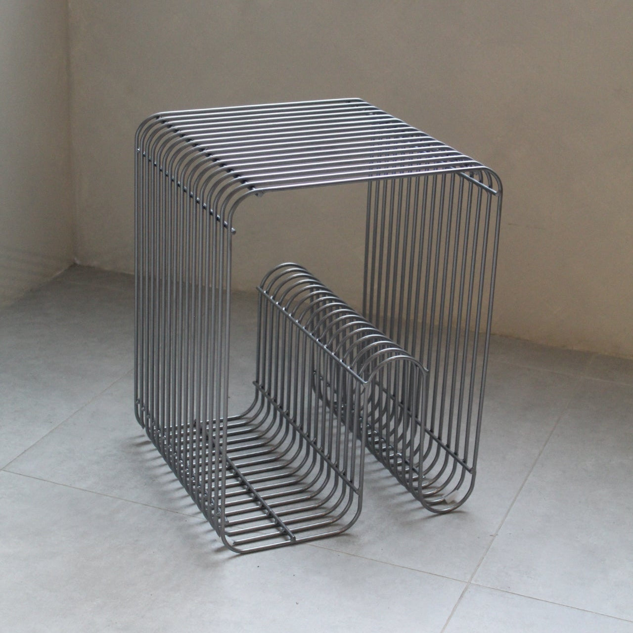 Wavy Wire Shelf Side Table