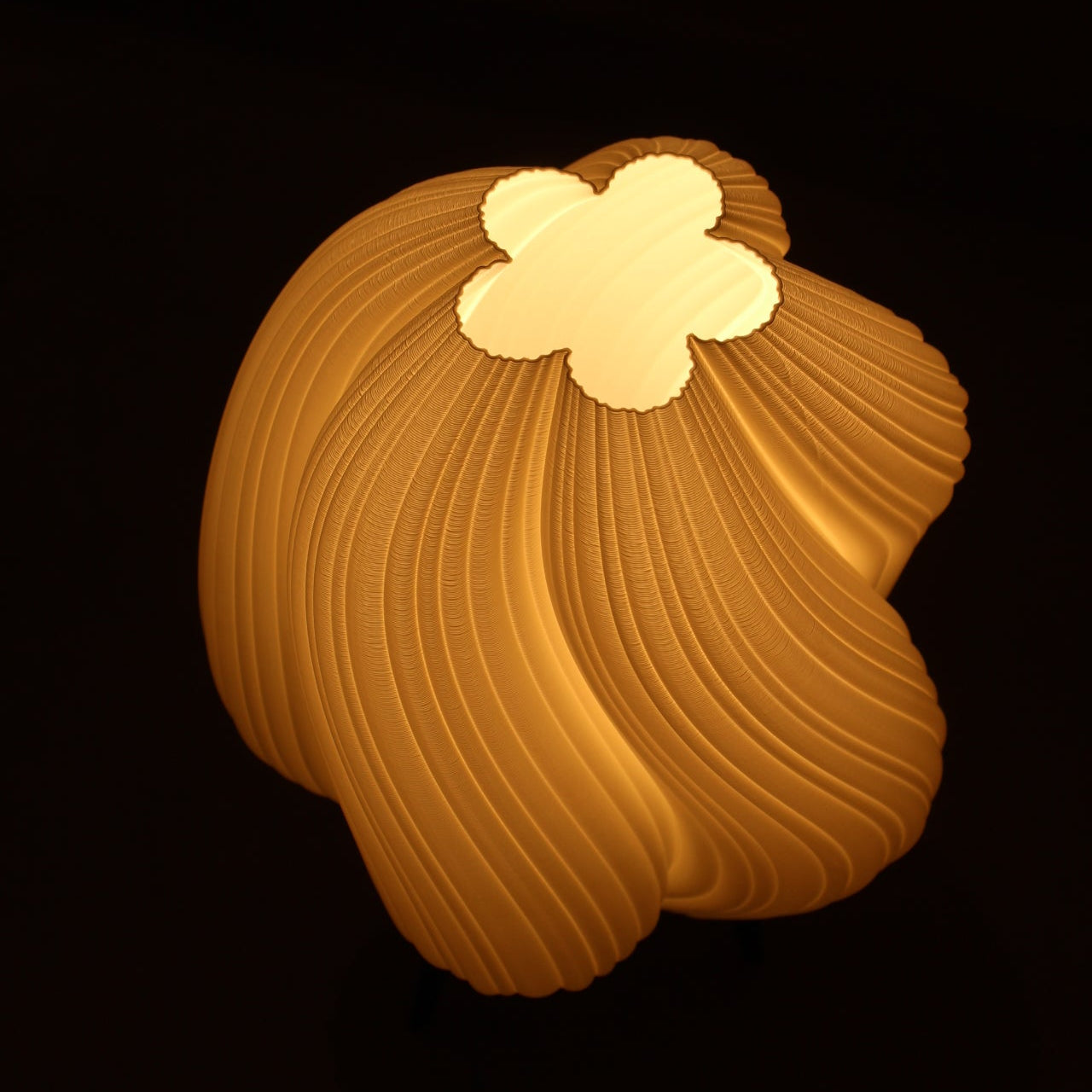 Creme 3D Printed Lamp