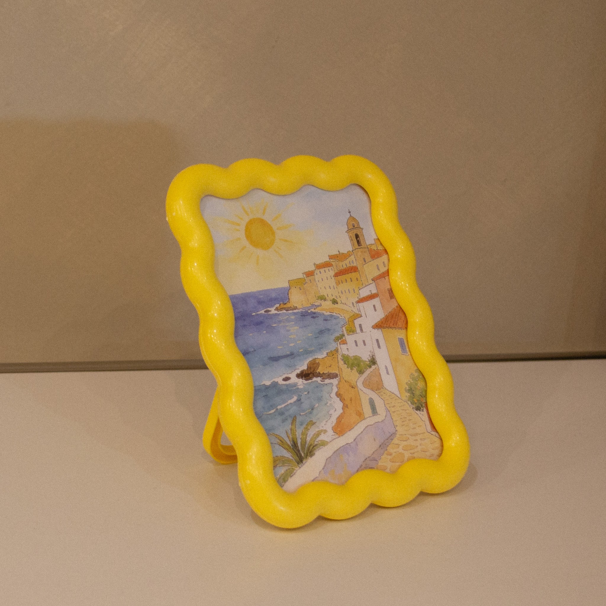Wavy Picture Frame Yellow